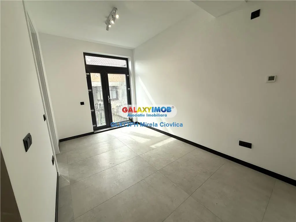 Inchiriere Spatiu Comercial Centru-zona cu vad - foto 2