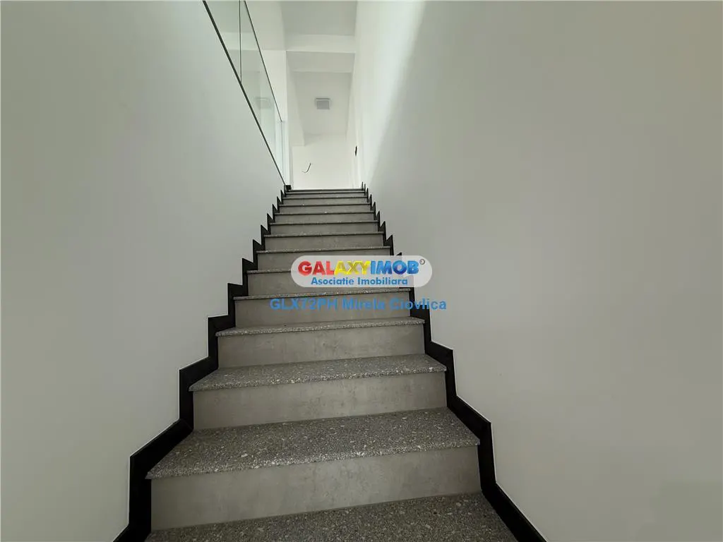 Inchiriere Spatiu Comercial Centru-zona cu vad - foto 6