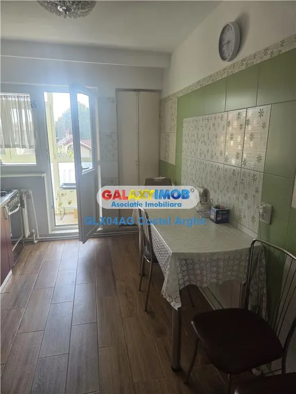 Vindem ap cu 4 camere central-Magnolia , etaj 2, mobilat si utilat - foto 1