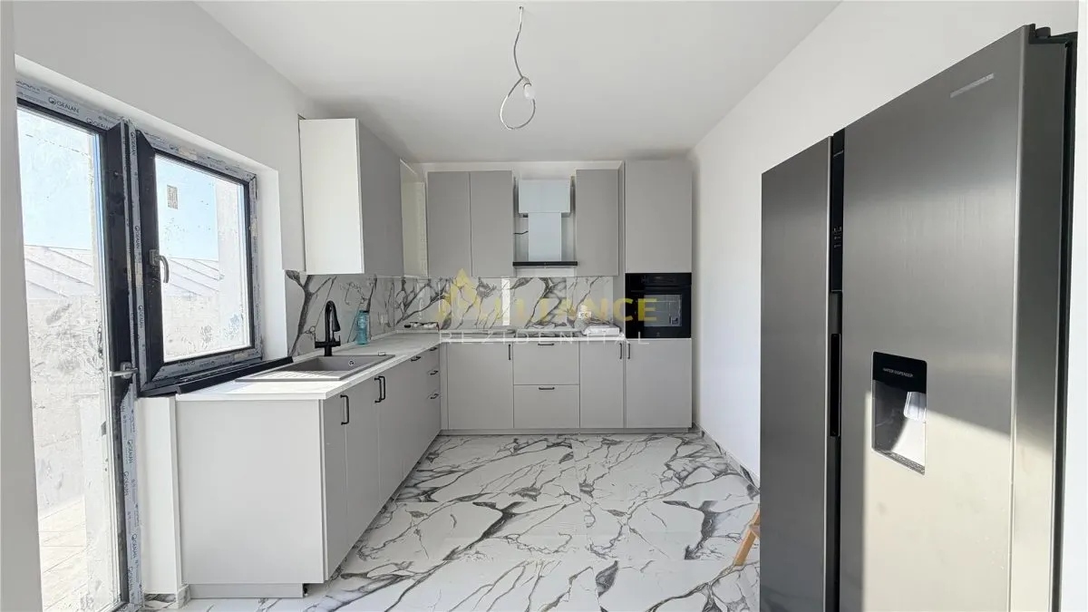 Casa viitorului  || Pompa de caldura || Panouri foto 11,7 kw - foto 6