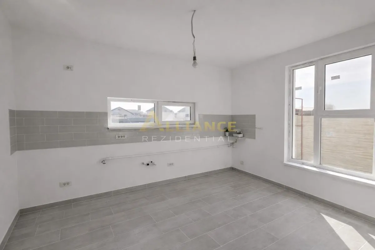 Casa parter- placa de beton - incalzire pardoseală - foto 4