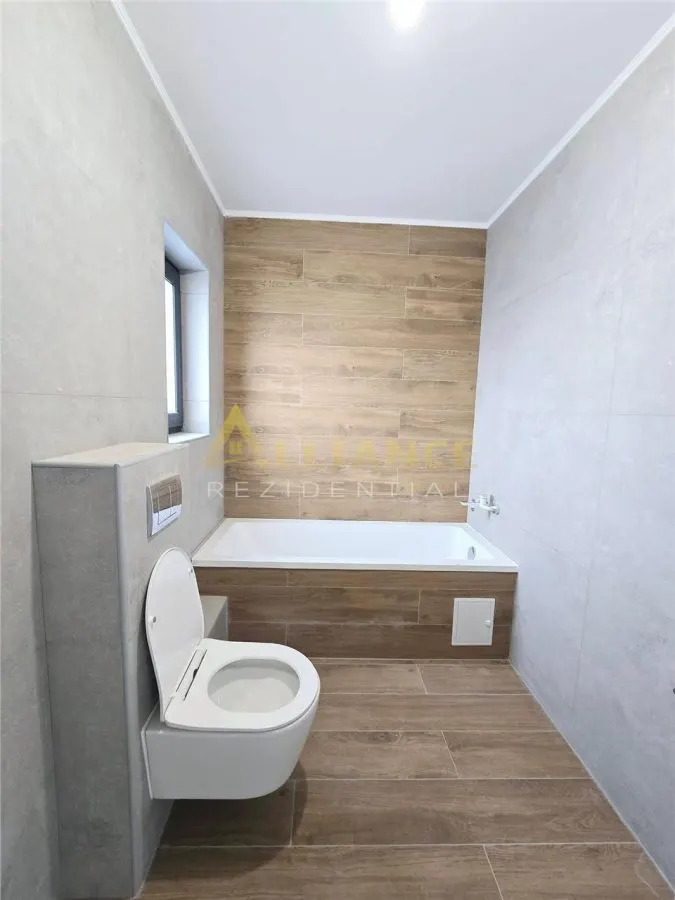 Vila individuala- 4 camere- panouri solare- 800m de STV - foto 5