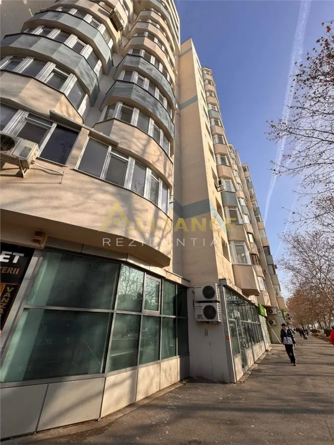 Apartament 3 camere decomandat || renovat || Aparatorii Patriei - foto 2
