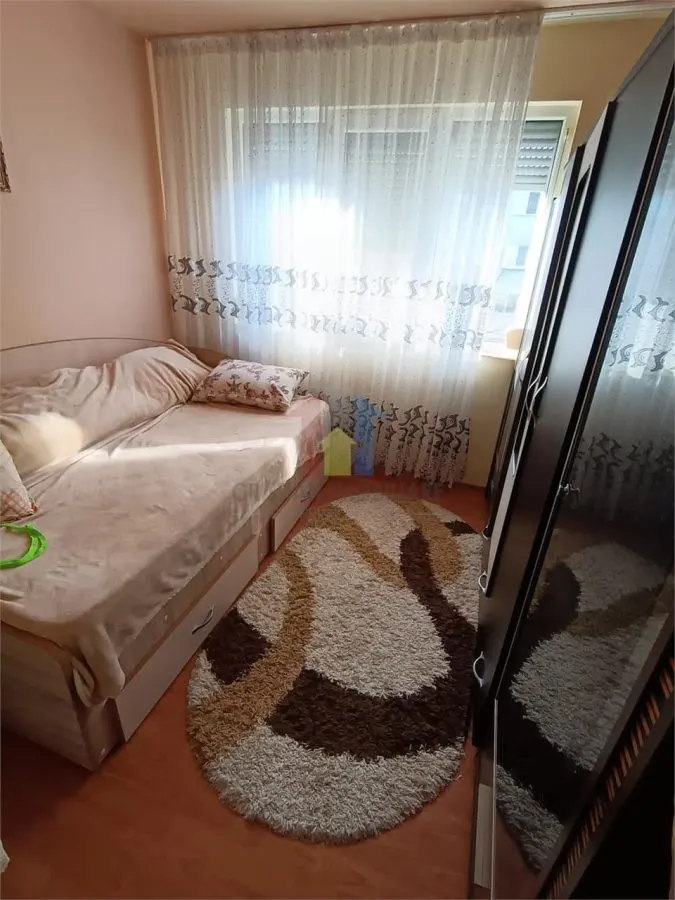 Mobilat si Utilat, Apartament 2 Cam, conf II, zona Viziru 2 - foto 2