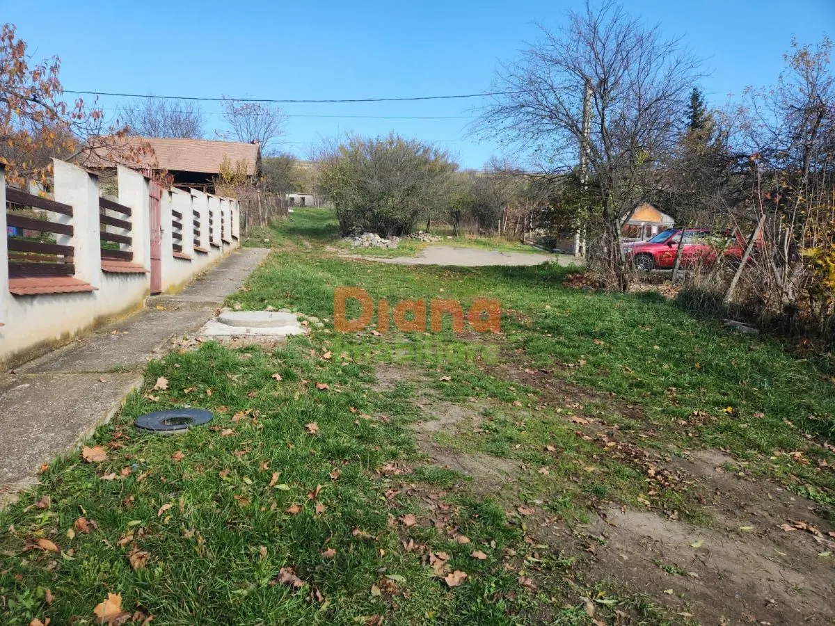 Stai așa! Vând teren intravilan în Sibiu, str Viile Sibiului.Construcțiii case individuale. - foto 2