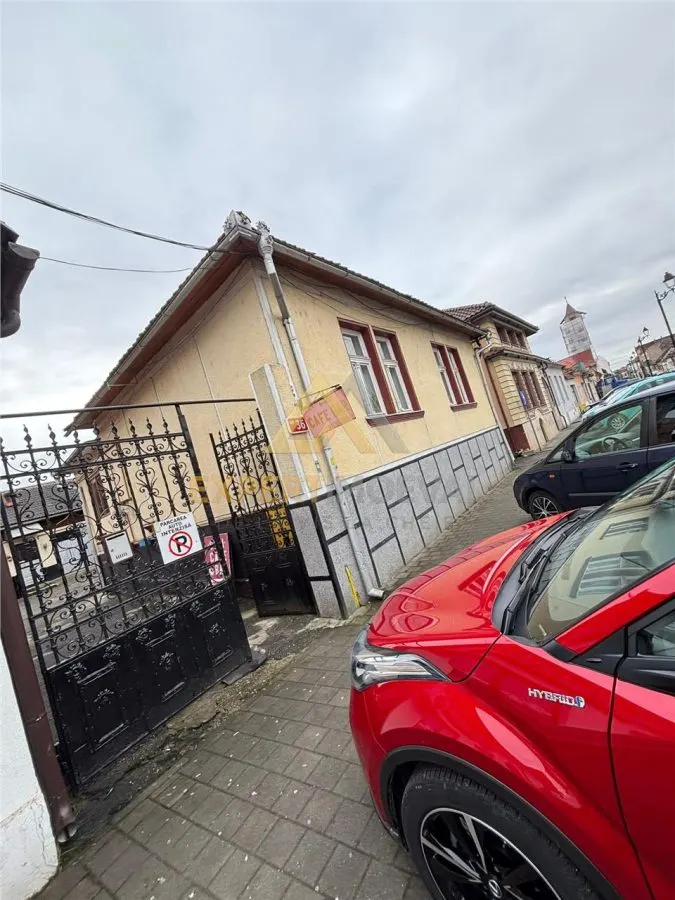 Casa de vanzare Str. Vasile Lucaciu Baia Mare - foto 1
