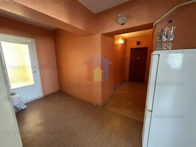 3 camere, Decomandat, etaj intermediar in bloc cu lift, Viziru 3 - Braila