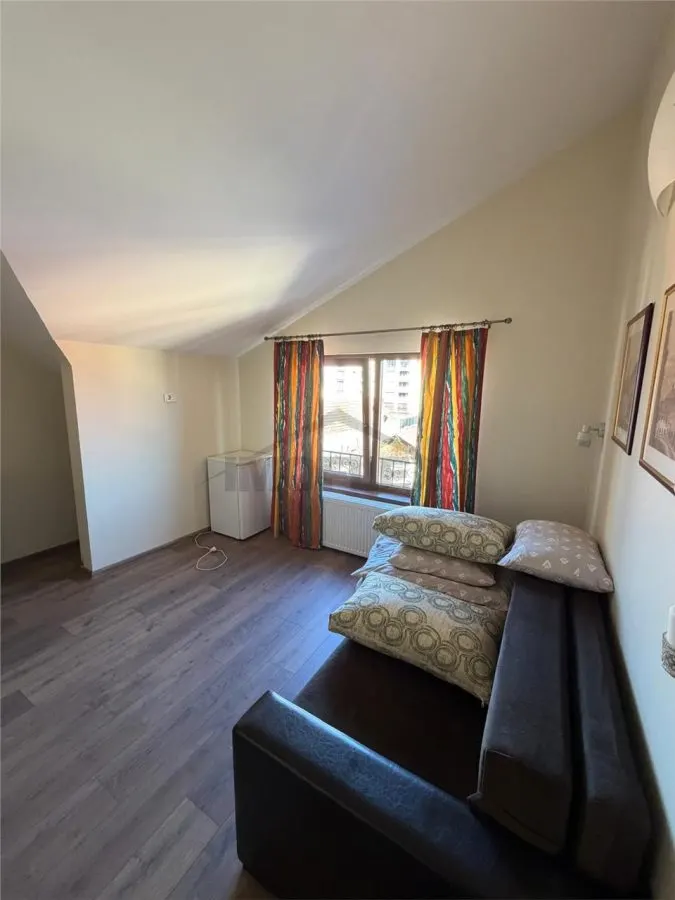 Studio de inchiriat, zona Brasovul Vechi - foto 4