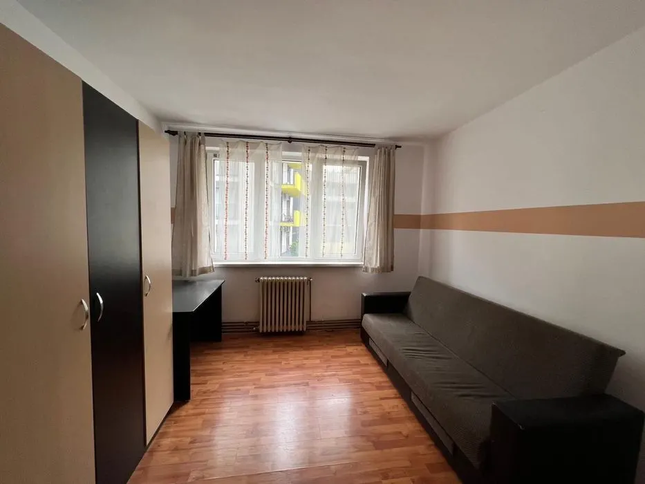 Apartament cu 3 camere Piata Abator - foto 1