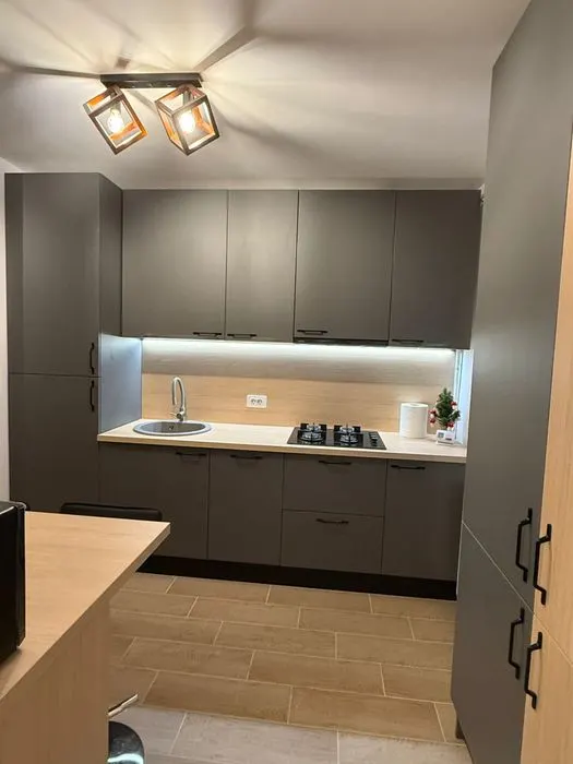 Apartament 2 camere, lux ,mobilat-utilat Tractorul,113000 Euro - foto 4