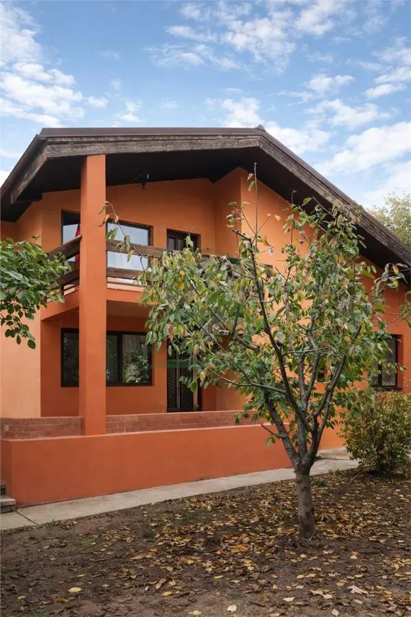 Casa de vanzare Raducaneni Iasi + 4000 mp teren - foto 1