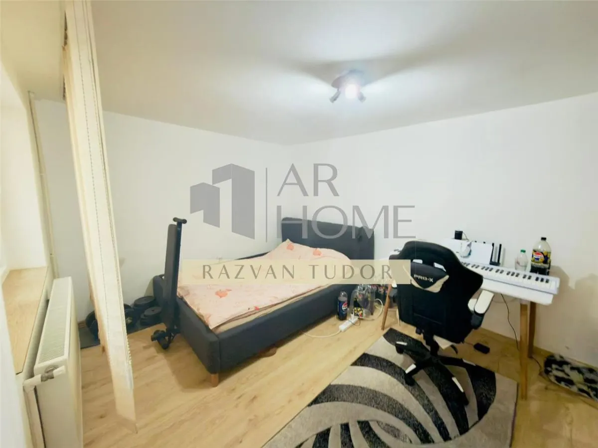 Casa 4 camere , semifinisata , cu beci , Ploiesti ,zona centrala - foto 5