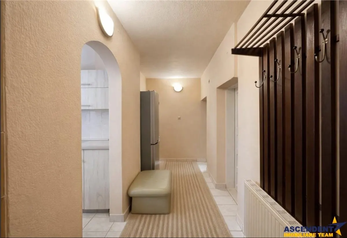 Casa potential:locuire multifamiliala,activitati comerciale,birouri,677 mp teren - foto 16