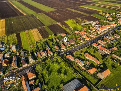 Proprietate pe 1.800 mp teren, avantaje alese, in vecinatatea orasului Targu Secuiesc. - foto 2