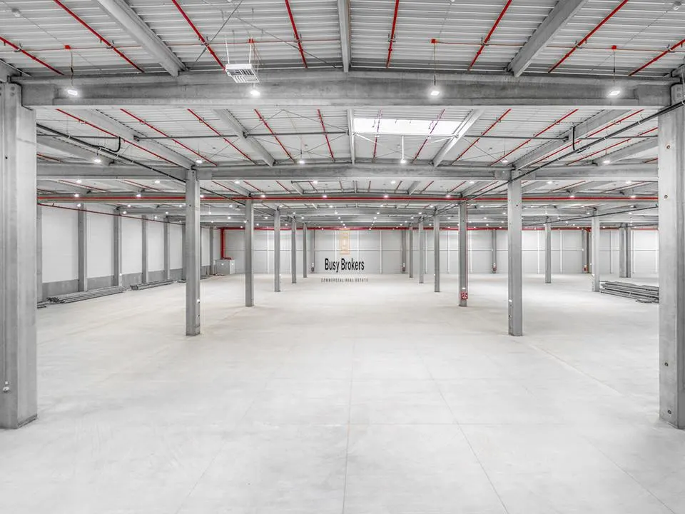 Spatiu Industrial - 6400 mp - Logistica - Depozitare - Distributie - foto 4