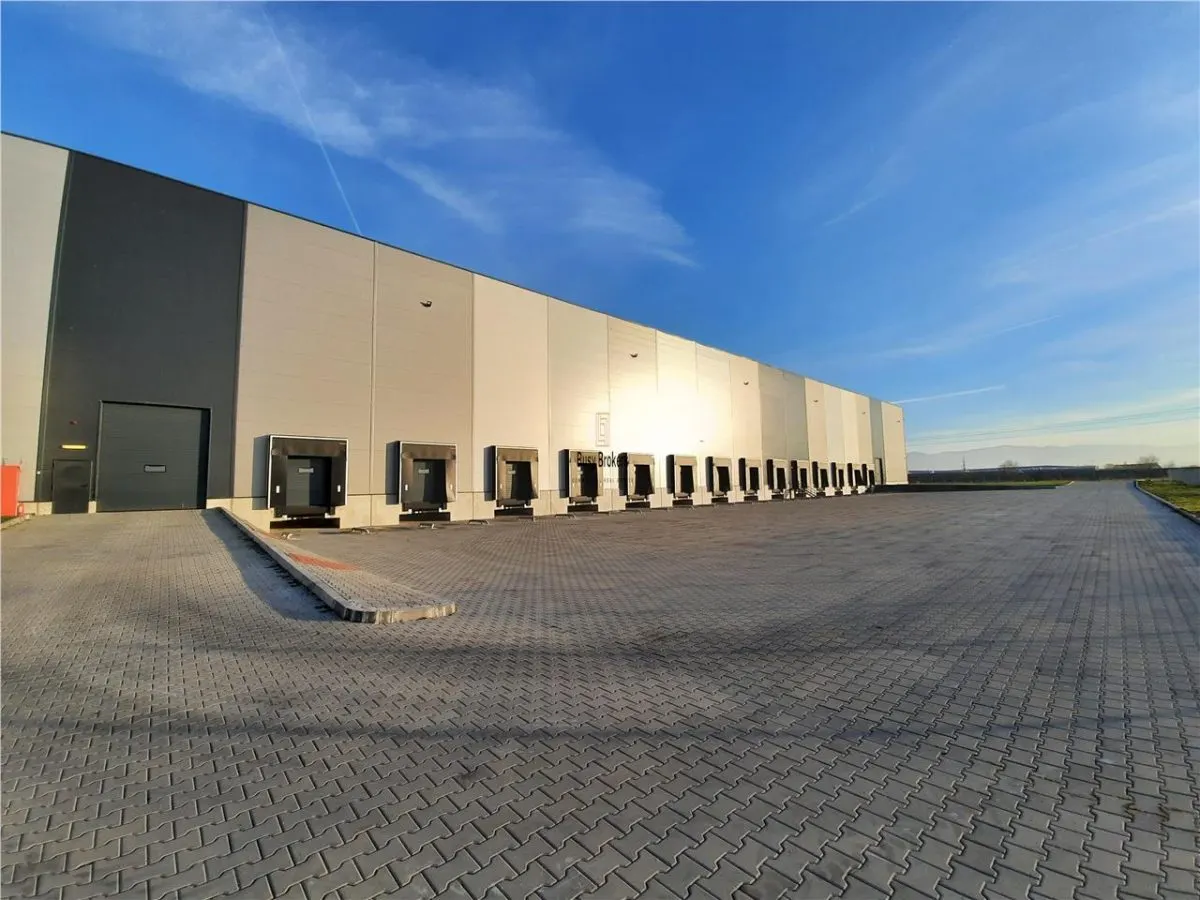 Spatiu Industrial - 2100 mp - Logistica - Productie - Depozitare - Distributie - foto 12