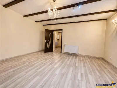 Spatiu multifunctional, acces facil, zona de interes, Central, Brasov - Brasov
