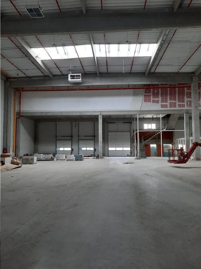 Spatiu Industrial - 2100 mp - Logistica - Productie - Depozitare - Distributie - foto 1