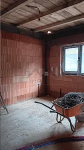 Visan Barnova str asfaltata CASA parter 95mp TEREN 400mp toate utilitatile - foto 9