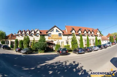 Tur LIVE! O emblema a turismului in Sanpetru, Hotel Bielmann - foto 4