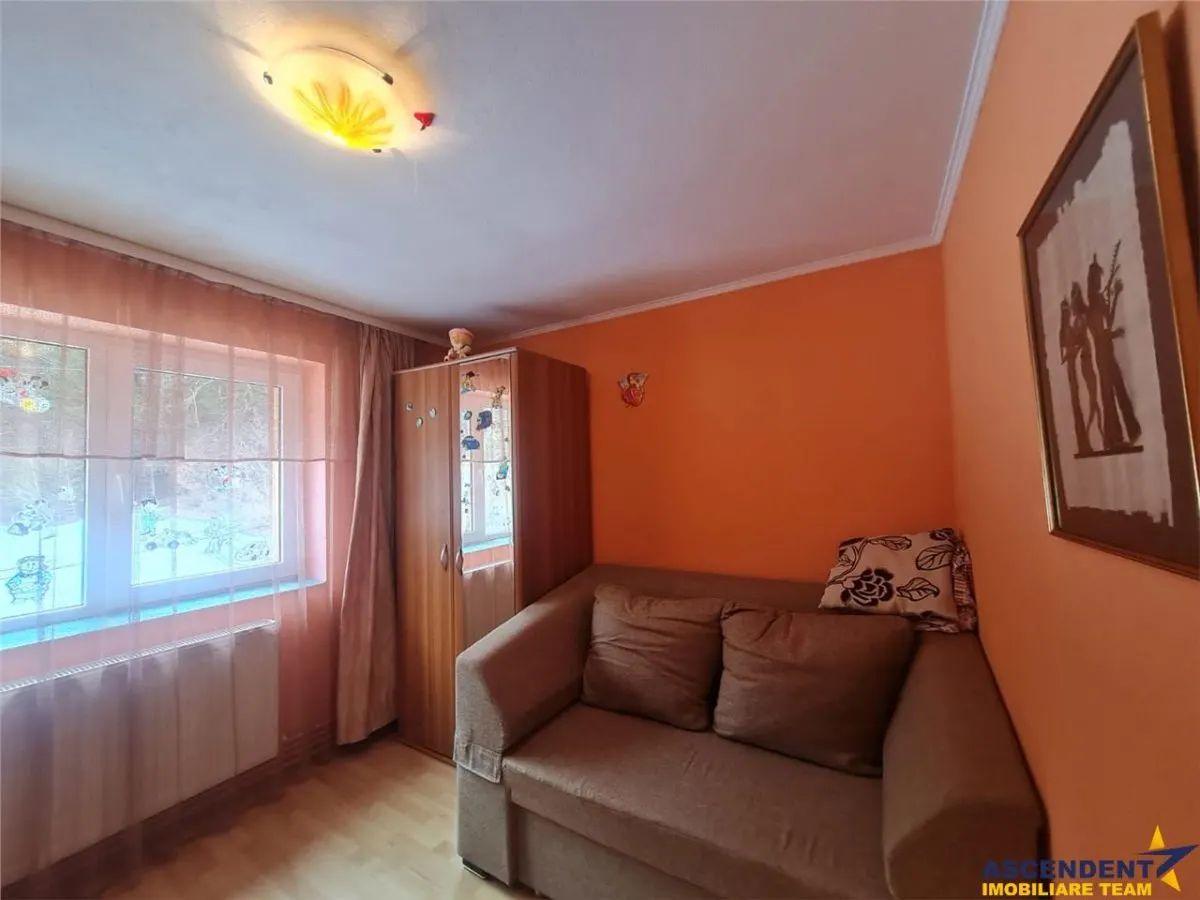 Vila versatila, dubla oportunitate: rezidential exclusivist si potential comercial - foto 14