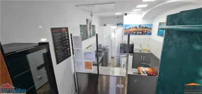 Afacere cu dotare Fast Food pe Revolutiei linga Primarie - Arad