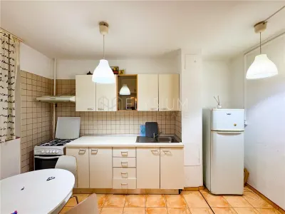 Apartament de vanzare 3 camere Tineretului - foto 9