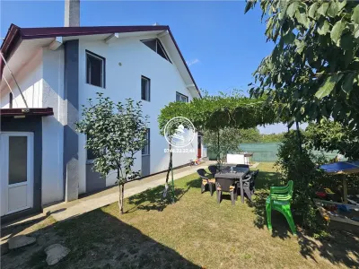 Vila 5 camere , 1196 mp teren - Dorobant , Aroneanu - Aroneanu