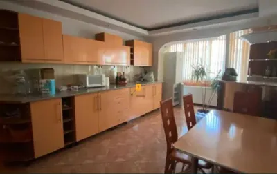 Apartament 4 camere de vanzare zona Malu Rosu - Ploiesti