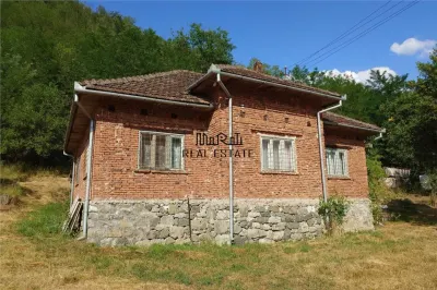 Teren, padure si casa in Dumbrava de Jos, jud. Hunedoara - Brad