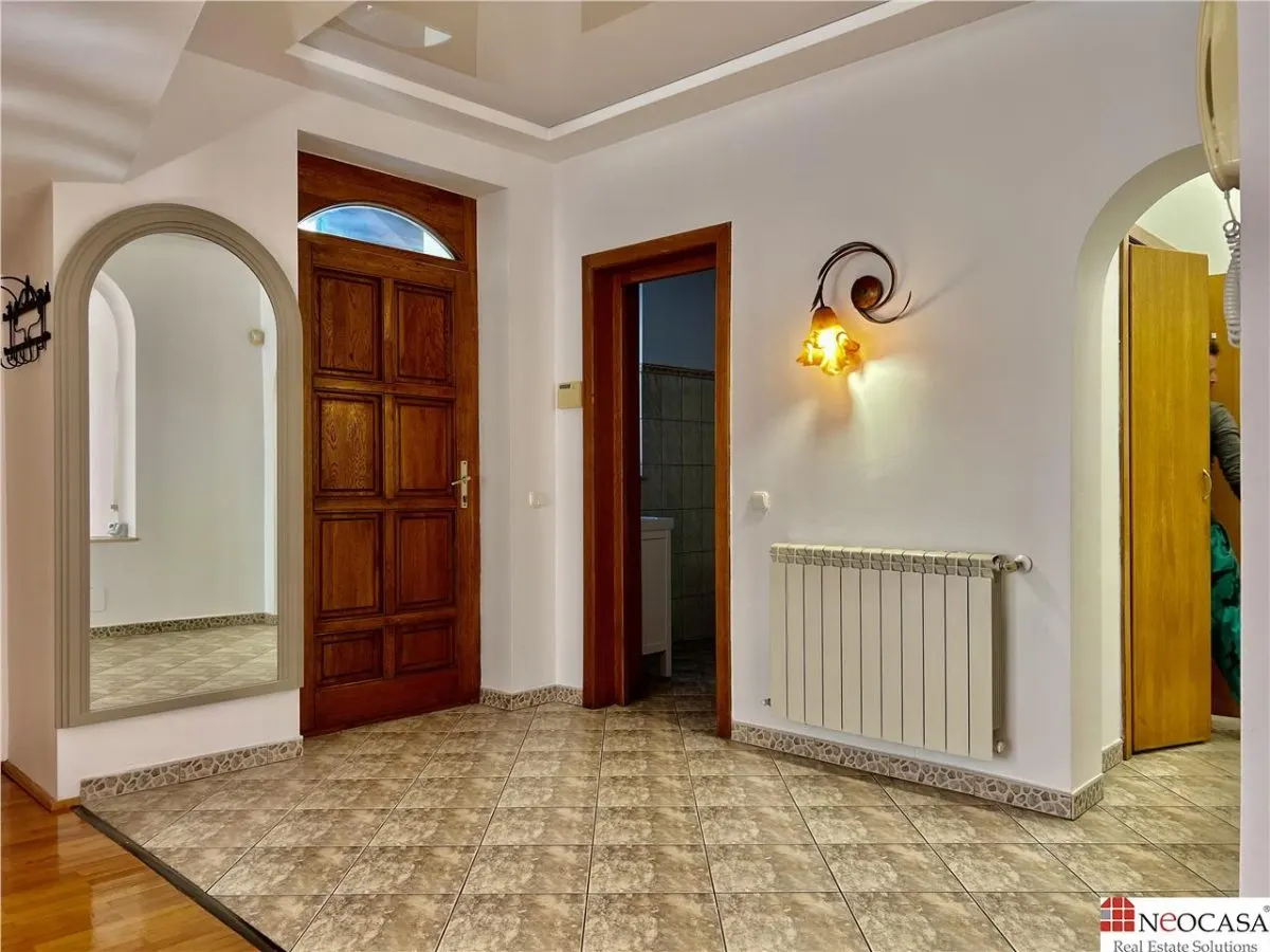 Vila la marginea padurii | curte superba | Iancu Nicolae - foto 11