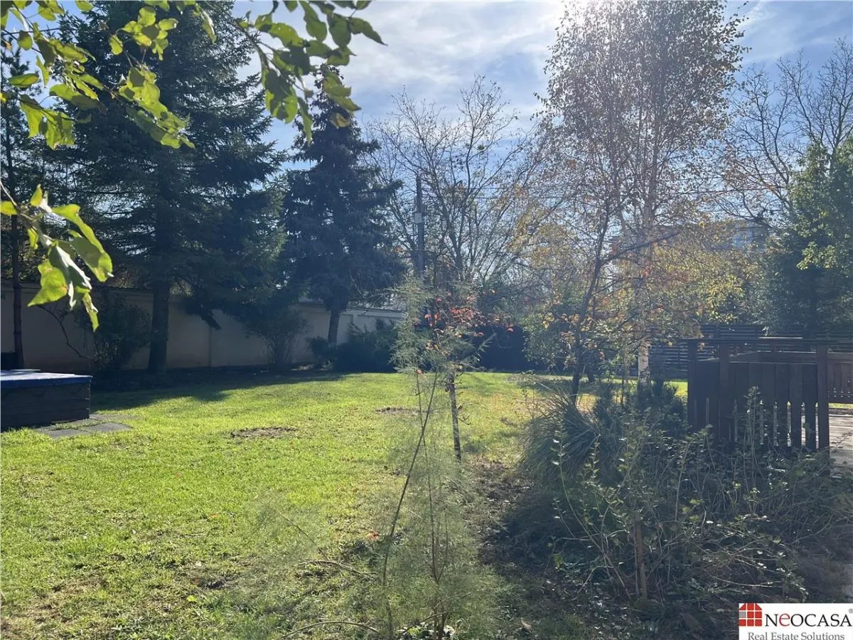 Vila la marginea padurii | curte superba | Iancu Nicolae - foto 21