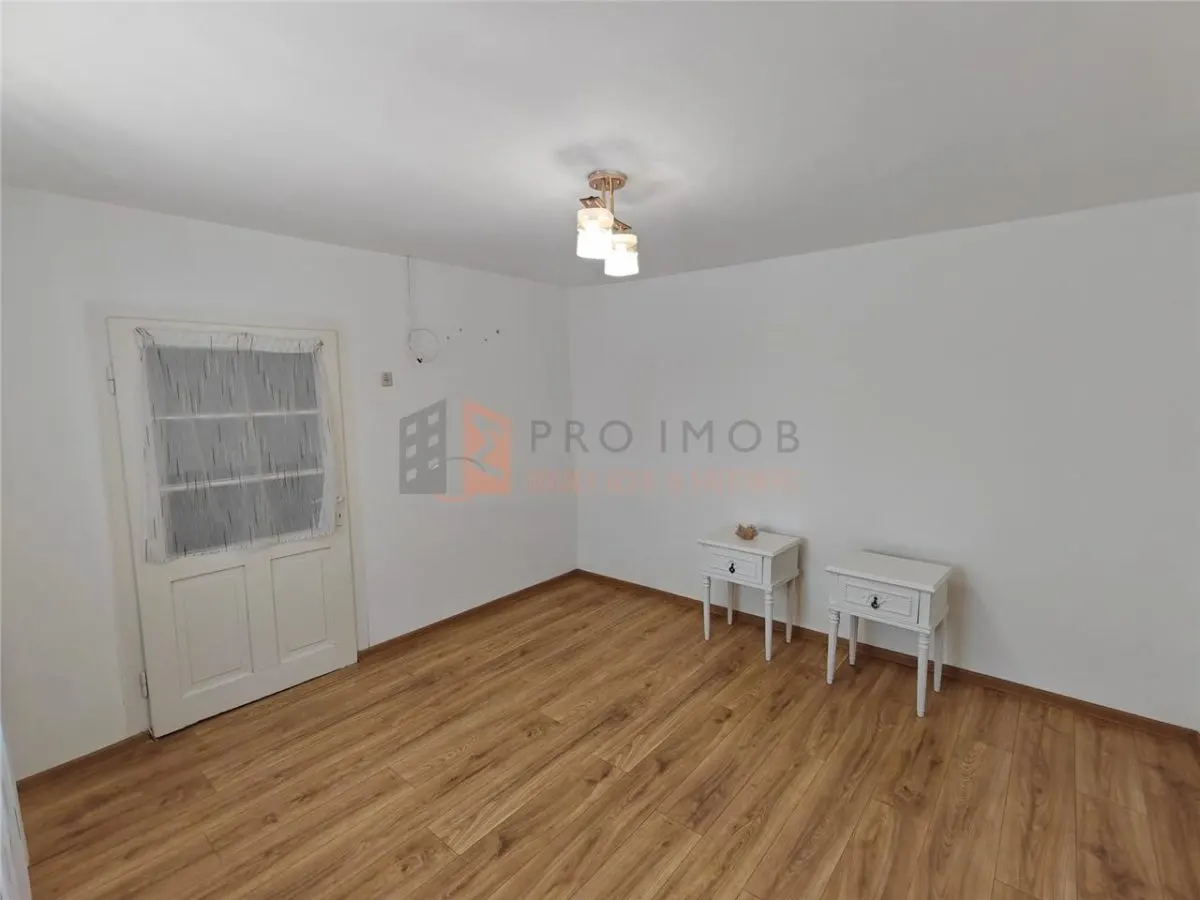 Casa tip parter zona Candesti - foto 7