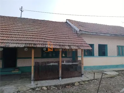 Casa tip parter zona Ulmeni - foto 3