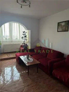 Apartament 3 camere decomandat - foto 2