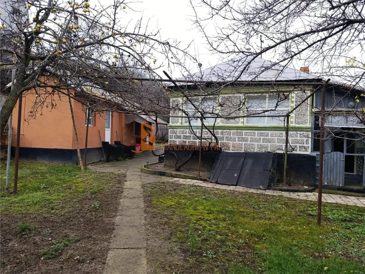 Casa tip parter zona Sarata Monteoru - foto 6