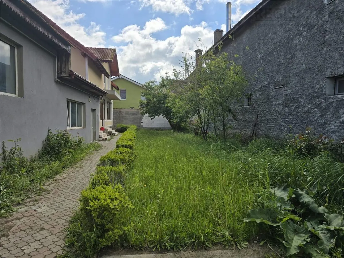 Casa in Centrul Prejmerului - foto 2