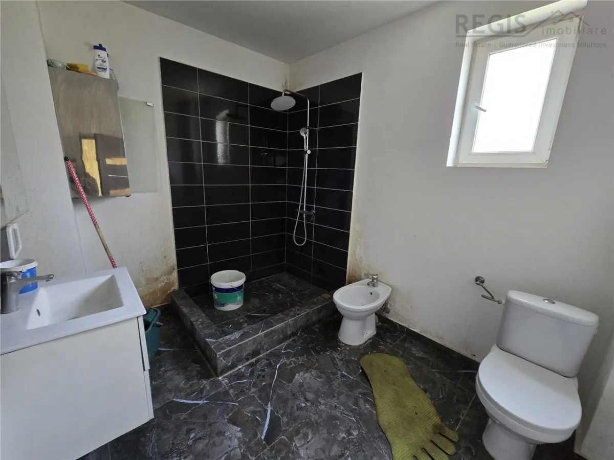 Casa in Centrul Prejmerului - foto 14