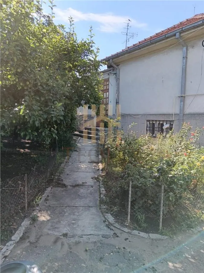 DE VANZARE VILA, CENTRAL, BÂRLAD - foto 7