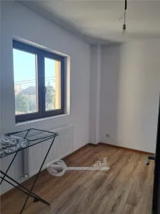 Apartament 3 Camere CUG - 440 euro - foto 11