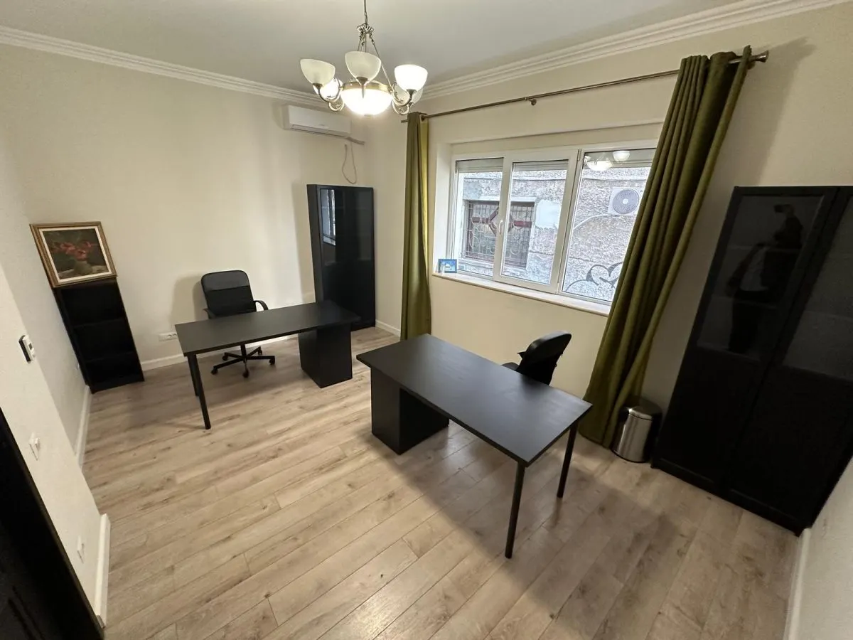 Spaţiu premium pentru birouri - ultracentral, 72 mp - foto 1