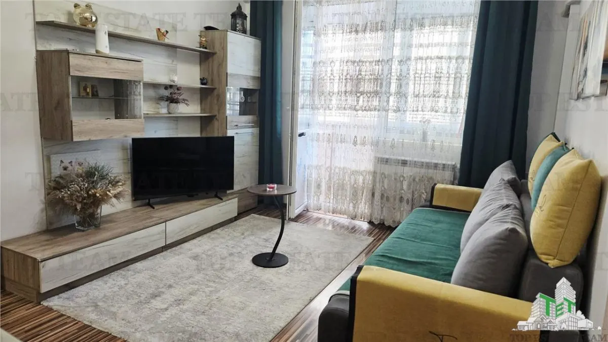 Apartament renovat si luminos situat la Gara de Nord - foto 1