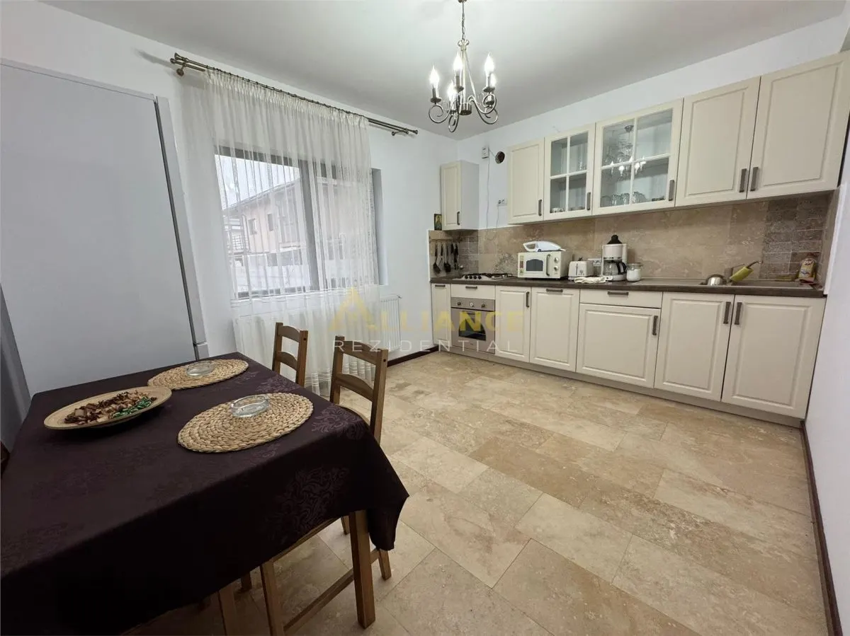 VILA Individuala cu 4 camere - 3 bai | 566 mp teren - - foto 9