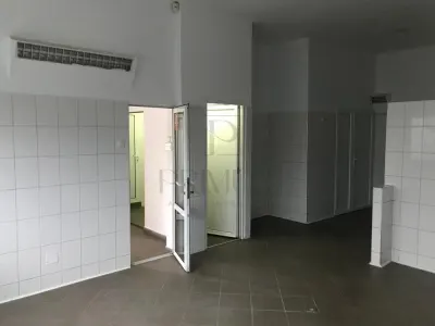 GIROCULUI - SPATIU COMERCIAL - LABORATOR PATISERIE - CURENT TRIFAZIC - CURTE PRIVATA - LOC PARCARE - foto 4