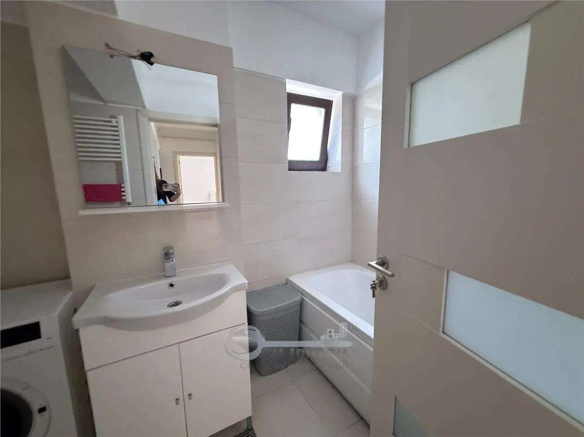 2 CAM BUCIUM INTABULAT PE IASI , GEAM LA BAIE, MOBILAT UTILAT - foto 11