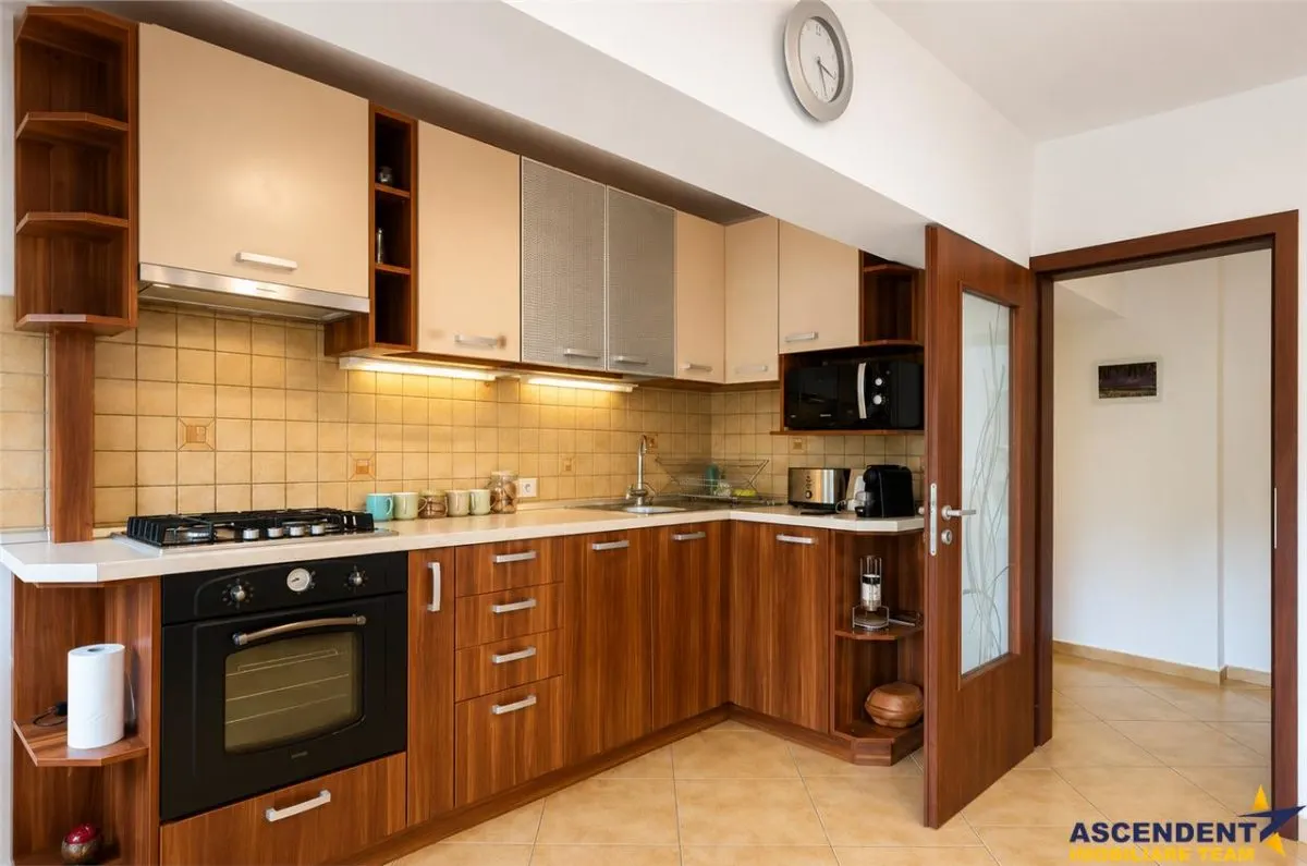 Apartament 3 camere, etaj1, 2 bai, loc parcare,  Racadau, Brasov - foto 3
