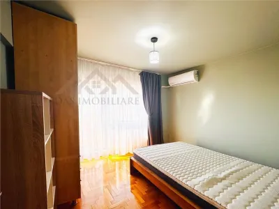 Apartament 3 camere, decomandat, zona Hotel Europa - foto 8