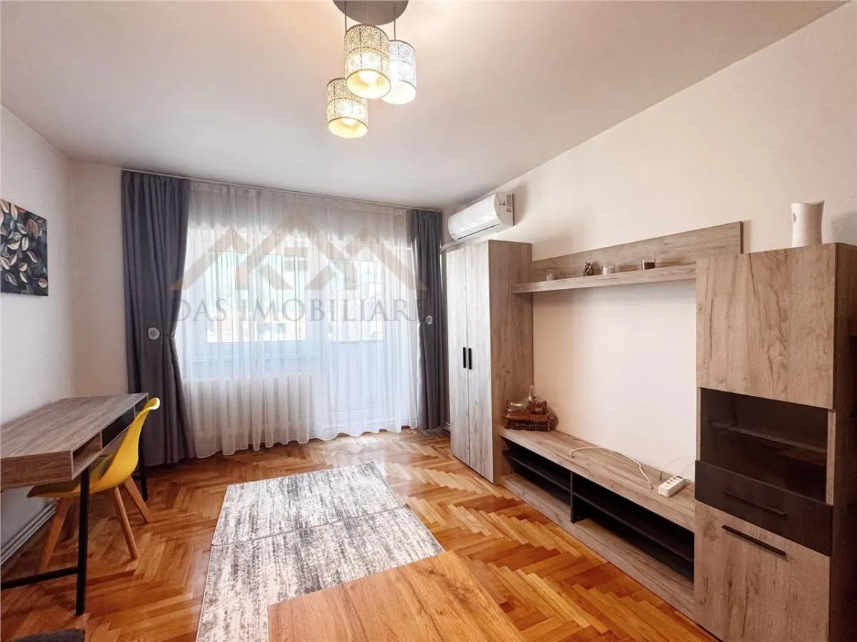 Apartament 3 camere, decomandat, zona Hotel Europa - foto 10