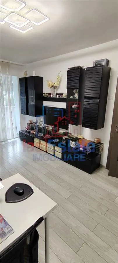 Apartament 2 camere Podu Ros - foto 1