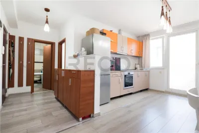RECO Apartament 2 camere Nufarul Plaza â€“ terasa mare, parcare subterana inclusa, mobilat si utilat - Oradea